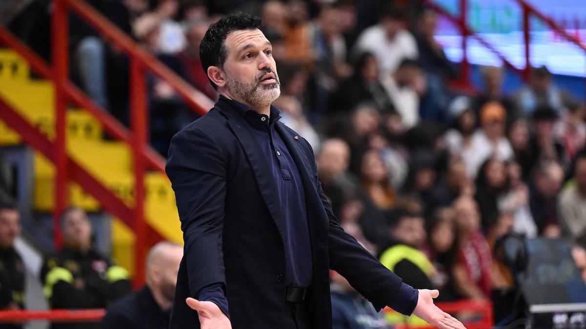 Guerri Napoli, Alessandro Magro: “Dare il massimo per tornare a vincere”