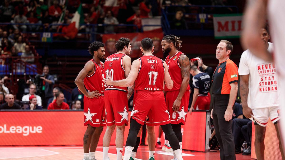 Intervallo: Olimpia vs Olympiacos, tabellini e pagelle. Dunston già a 10 punti