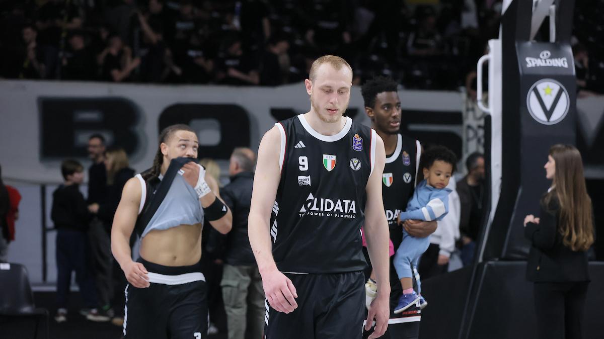 Virtus Bologna, Alen Smailagic non va: il crollo verticale da inizio stagione 
