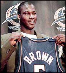 Jordan dà un'altra occasione a Kwame Brown
