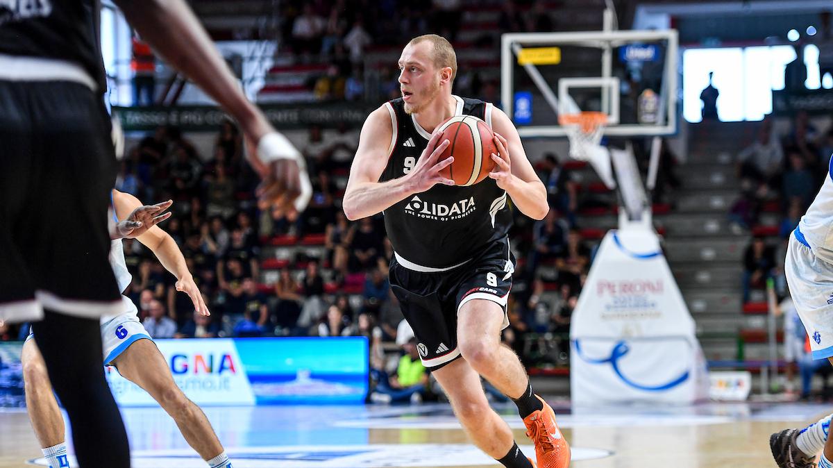 Virtus Bologna: pronto Smailagic in caso di forfeit di Diarra