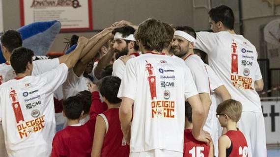 Serie B - Oleggio Magic Basket, 26^ giornata gli Squali mettono ko la Robur in un finale di scintille
