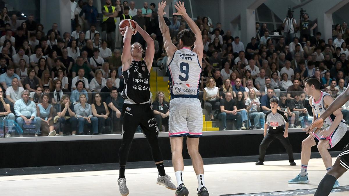 Serie B - JuveCaserta rimonta fino a -1, ma Orzinuovi non molla gara 2