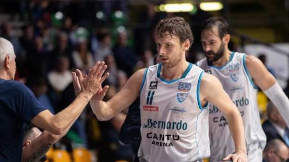 UFFICIALE LBA - Matteo Piccoli lascia l'Acqua San Bernardo Cantù
