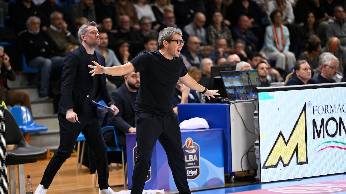 Brescia, Cotelli: «Sono fortunato ad allenare un gruppo del genere. Ivanovic? Una certezza»