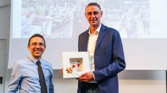 Lega A - Tomas Ress riceve a Bolzano il "Premio alla carriera"
