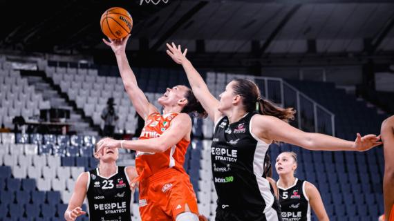 A1 F - Opening Day: il Famila Schio regola una combattiva Roseto