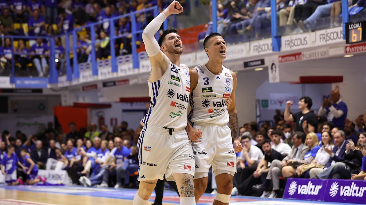 Tosho Radonijc indica la via e la Valtur Brindisi allunga la serie con Verona