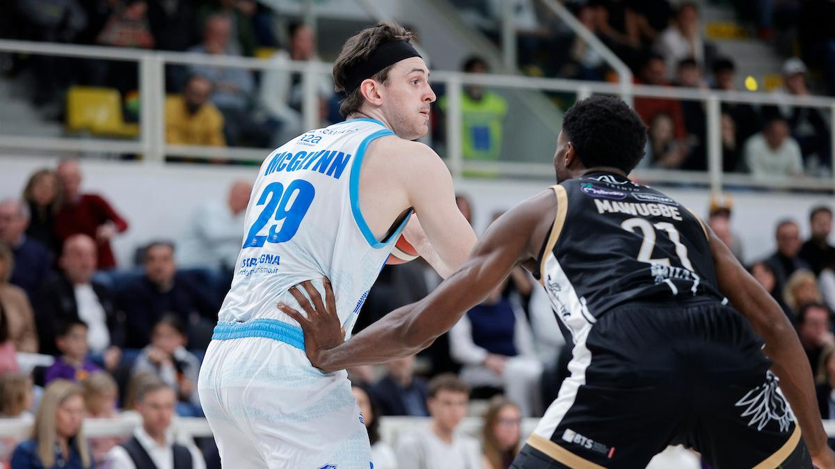 Tra Trento e Sassari si risolve tutto all'overtime: ecco gli highlights