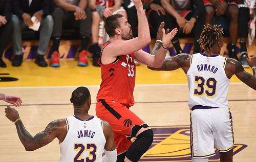 NBA - Lakers, i campioni Raptors spiegano basketball allo Staples