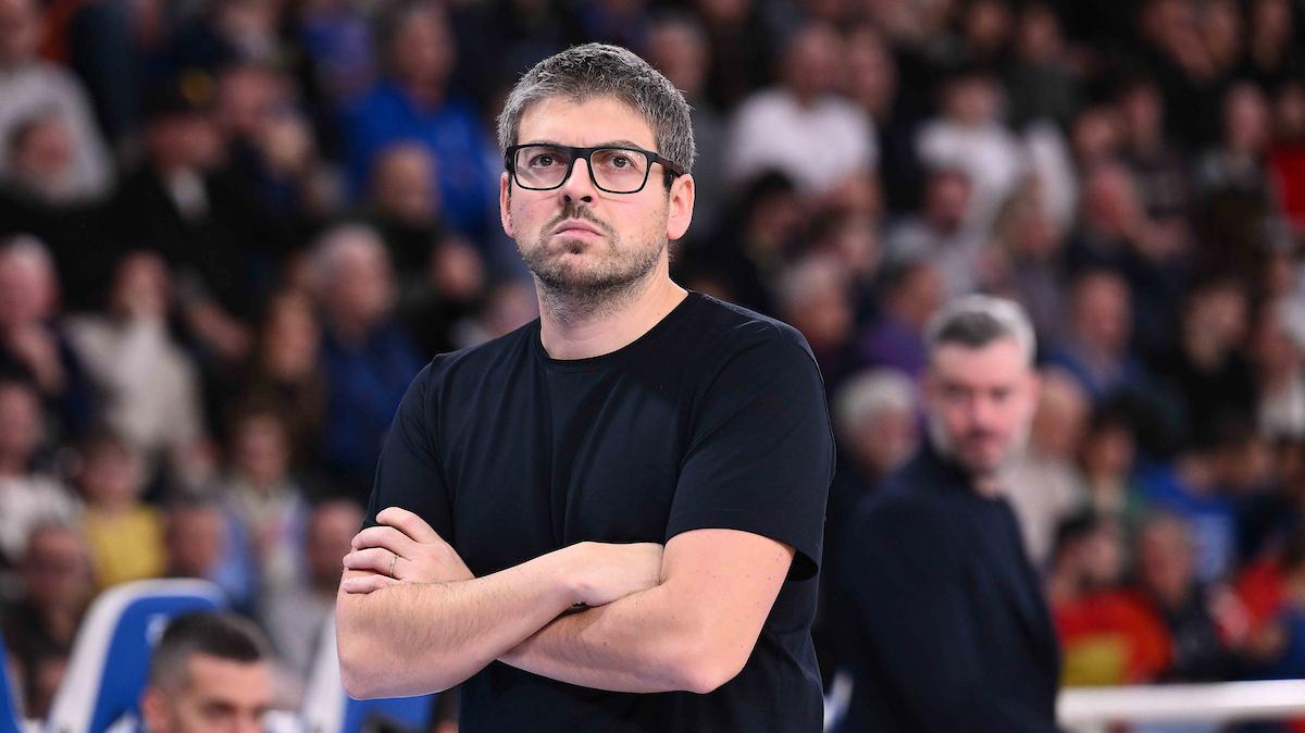 Brescia, Cotelli: «Inizio di terzo quarto pessimo, poi bravi a portarla a casa»