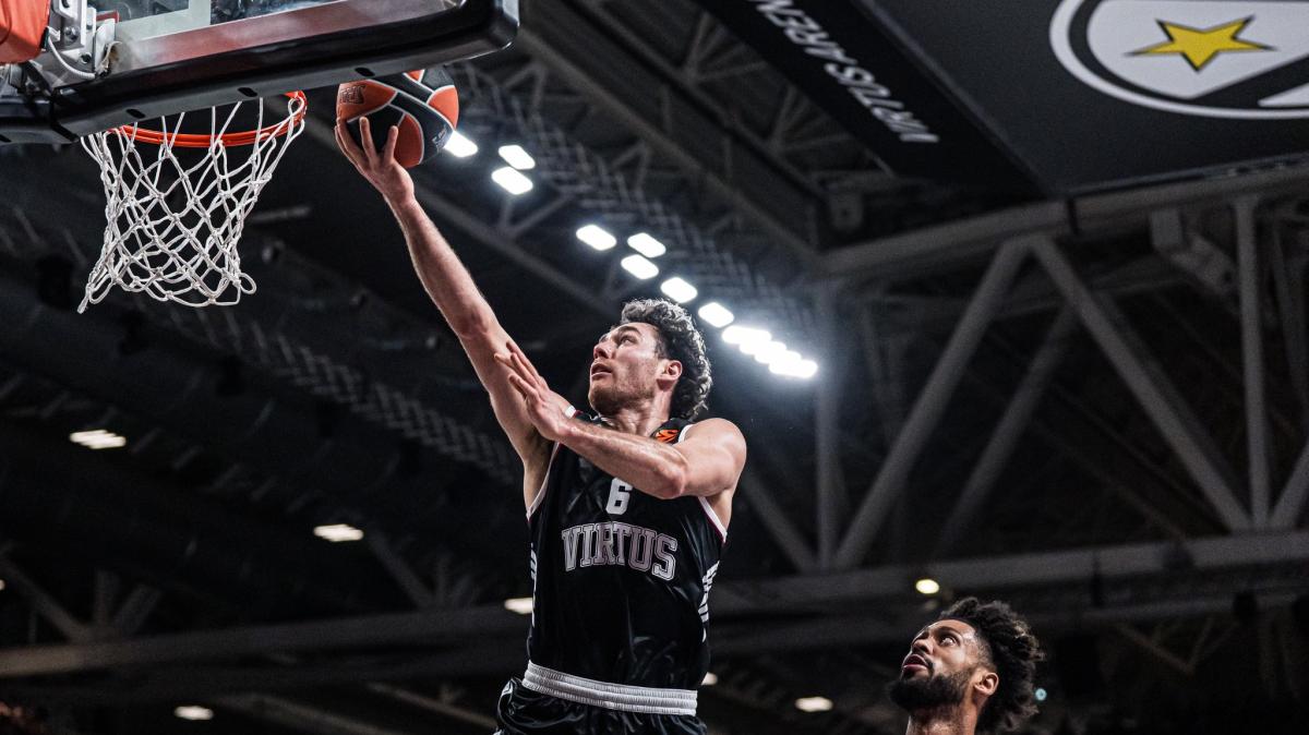 Intervallo: Virtus a -9 contro l'Olympiacos, le pagelle e i tabellini