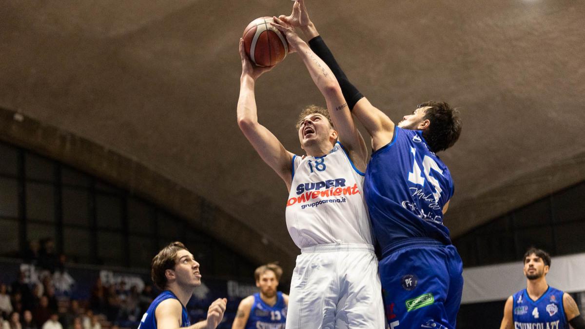 Serie B - Peterson si prende la Virtus: “Dall’inizio volevo una prestazione così”