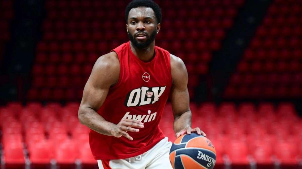 Occasioni sul mercato? Quattro esterni possono lasciare l'Olympiacos