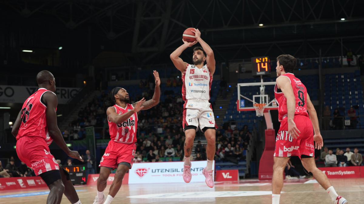 A2 - Pesaro torna al successo: Cento battuta e la VL è in testa alla classifica