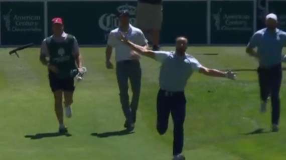 Steph Curry fenomeno anche del golf: buca al primo colpo da 138m