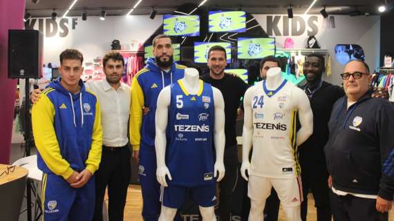 A2 - La presentazione delle maglie ufficiali della Tezenis Verona 