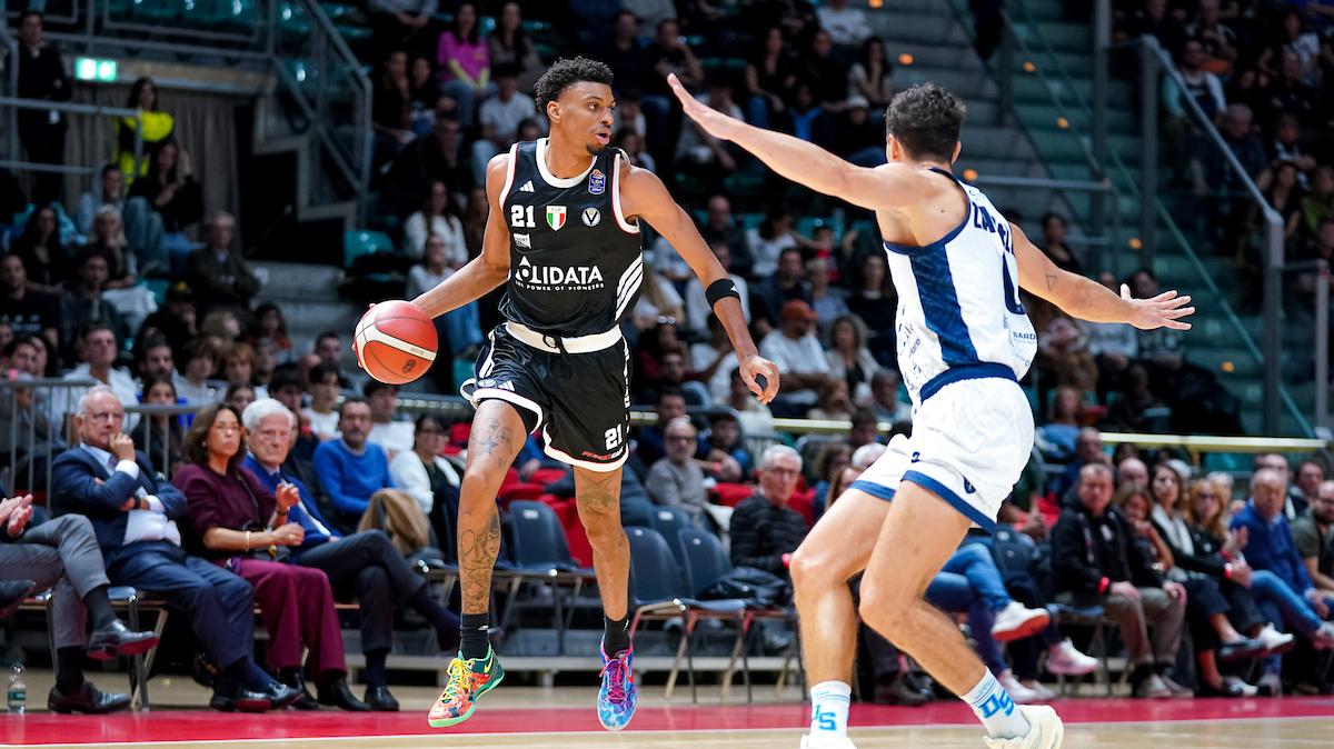 Pagelle: Virtus ok con Sassari. Smailagic domina, segnali da Alston. Male Diarra