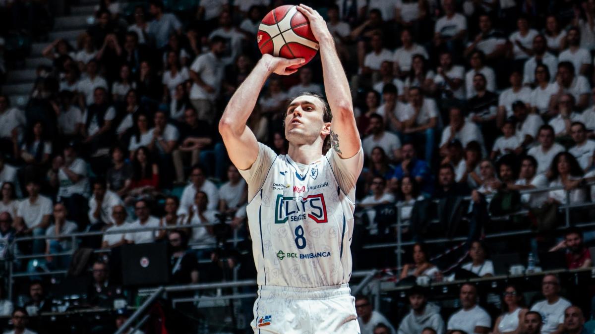 La Fortitudo Bologna apre forte i playoff: Avellino dominata al PalaDozza