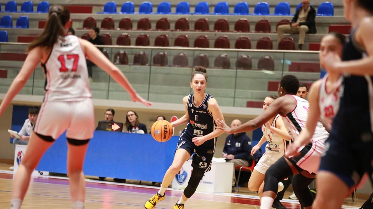 A2 F - Il terzo quarto è decisivo Alpo ritrova la vittoria contro un'ottima Trieste