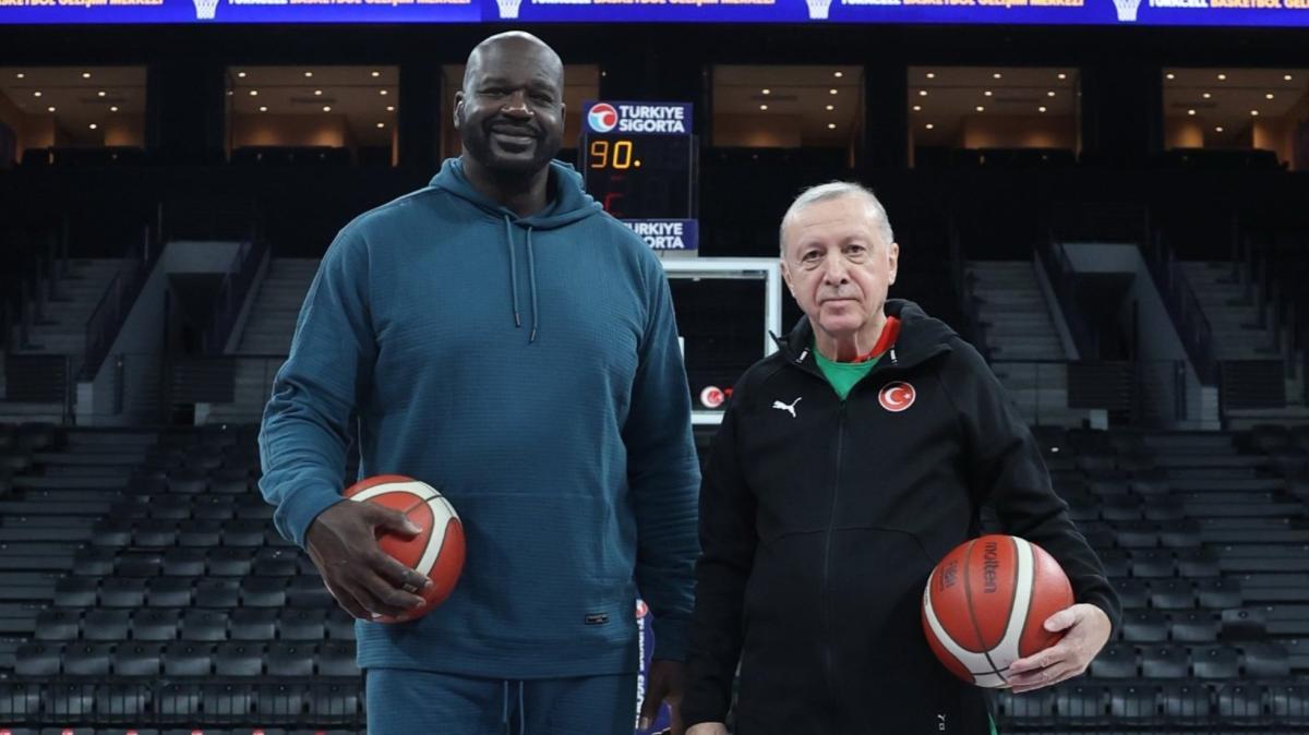 Shaquille O’Neal è in Europa: l'incontro con Erdogan, il presidente turco