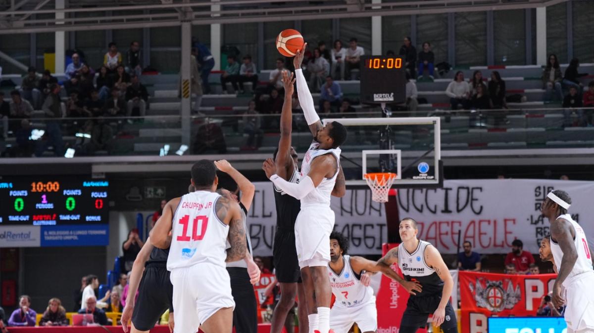 LIVE FIBA EC - UNA Hotels Reggio Emilia travolge Bashkimi Prizren