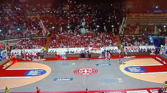 Incredibile a Trieste: blackout al PalaRubini sul 77-77 a 1' dalla fine