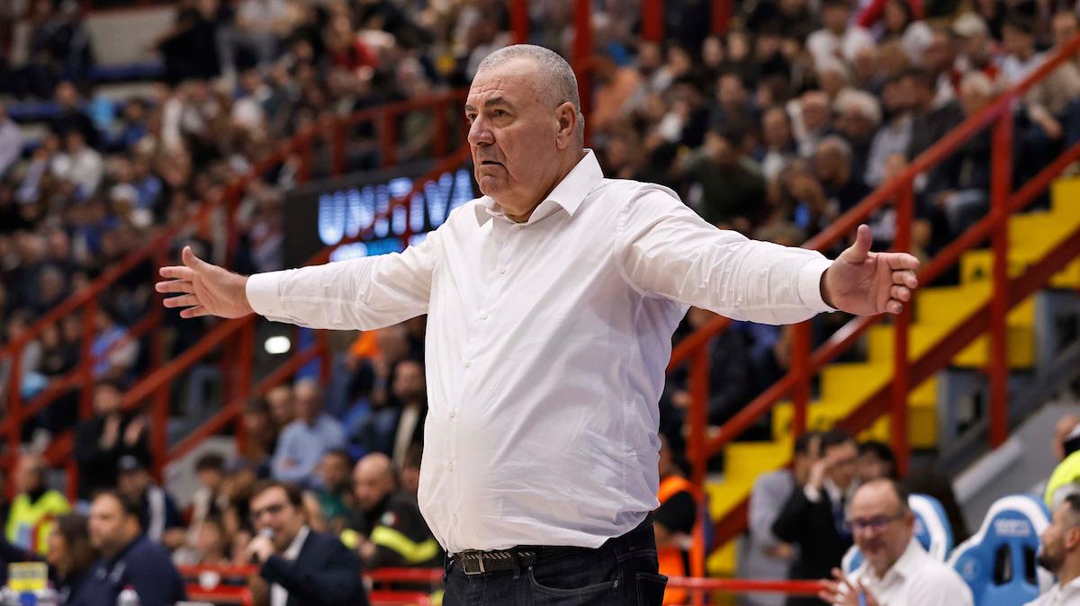 Gazzetta: «Trapani Shark vola. Ma c'è la grana palasport»