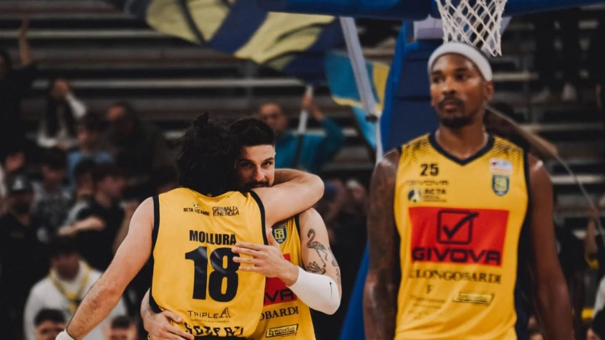 Scafati vuole battere anche Forlì per blindare il sogno promozione