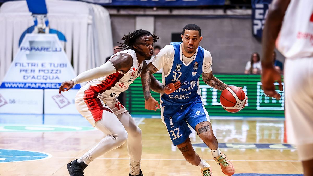 Che derby a Desio! Cantù batte Varese con Green decisivo nel finale