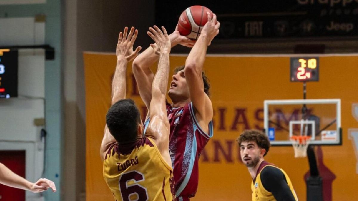 A2 - La Sebastiani si riscatta con un finale thriller in casa della Juvi Cremona