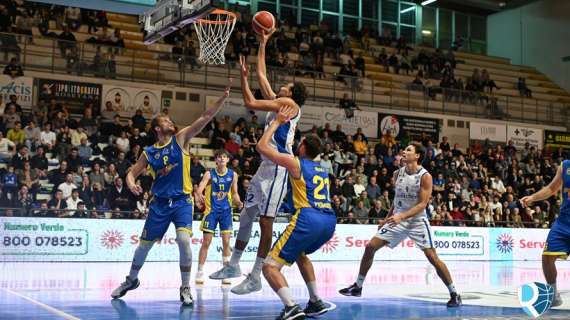 Serie B - Liofilchem Roseto doma Piombino: 12esima vittoria consecutiva