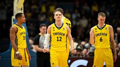 Pelle Larsson guida i 12 della Svezia per EuroBasket 2025