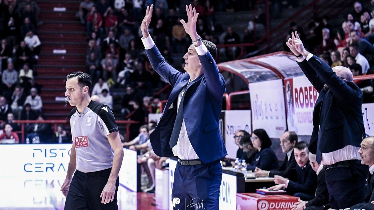 Estra Pistoia, dopo la sosta la sfida alla Lumosquare contro Basket Torino