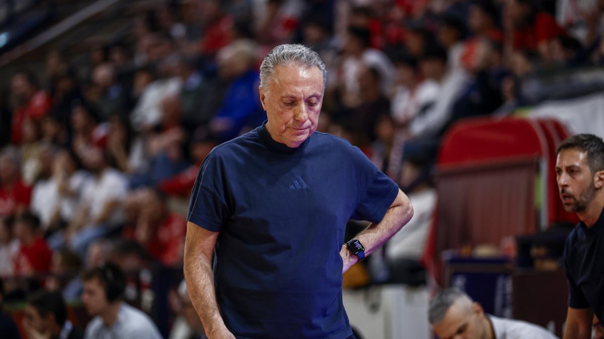 Brindisi, Bucchi: «Sono molto dispiaciuto e arrabbiato»