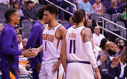 NBA Preseason - Phoenix: la coppia Rubio-Ayton stende i Timberwolves