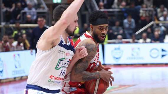 Pesaro, Carlino su VJ King: «Da arrestare per vagabondaggio»