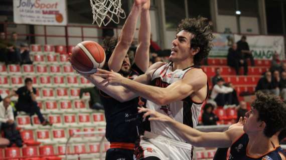 Serie B - Raggisolaris Faenza, tesserato Valerio Longo 