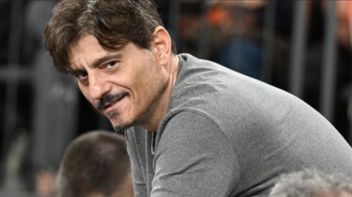 Dimitris Giannakopoulos e la moglie di Nunn bannati per un anno da tutte le arene della Grecia