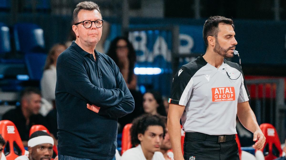 A2 - Coach Spiro Leka presenta Flats Service Fortitudo Bologna - Vuelle Pesaro