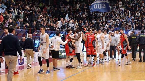 Serie B - C'è poca Legnano sul parquet della Pielle Livorno