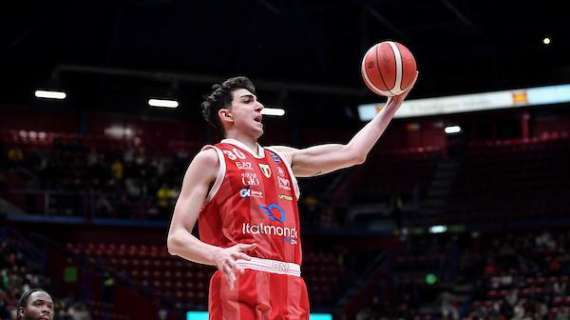 Caruso in maglia EA7 Milano