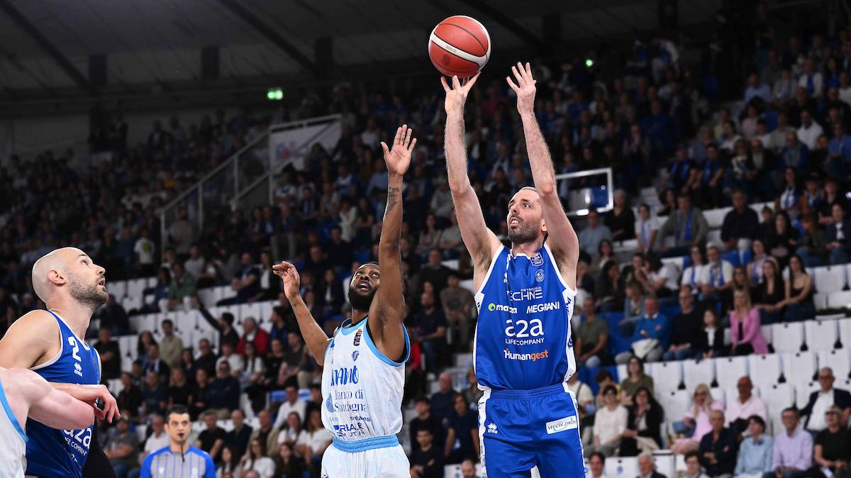 3° Quarto: Germani Brescia vs Dinamo Sassari, la diretta (57-35 al 21')