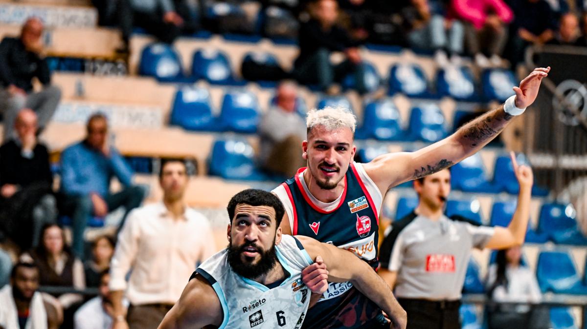 A2 - In volata Liofilchem Roseto resiste al ritorno della Unieuro Forlì