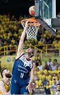 LIVE: Gara-4 la Fortitudo impone la legge del più forte: espugna Verona e vola in semifinale