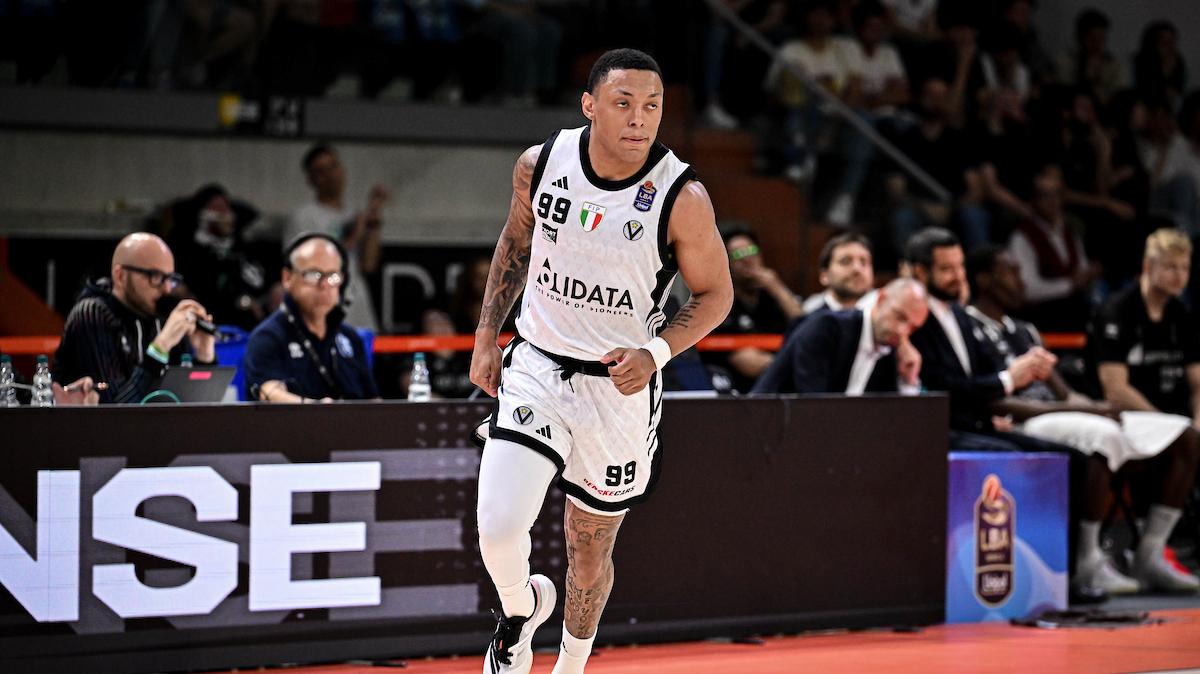Virtus Bologna, com'è andato l'esordio di Yago Dos Santos 