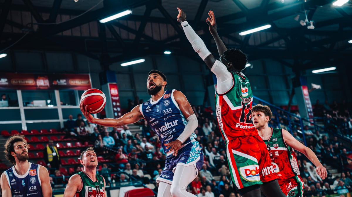 Piero Bucchi: «Errore difensivo nell'ultima azione, ma la squadra mi è piaciuta»