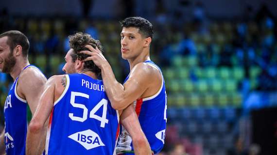 Quali record ha battuto Simone Fontecchio con i suoi 39 punti?