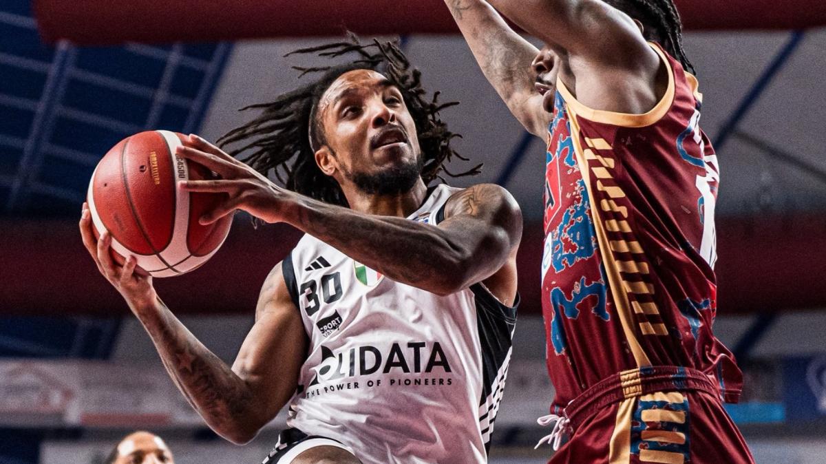 Virtus Bologna, le pagelle dei quotidiani nella vittoria a Venezia