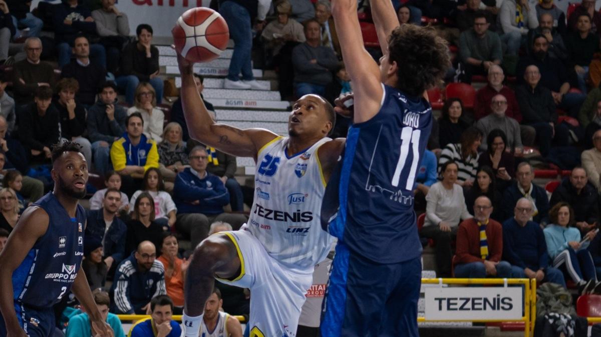 A2 - Tezenis Verona, infortunio per Tyrus McGee